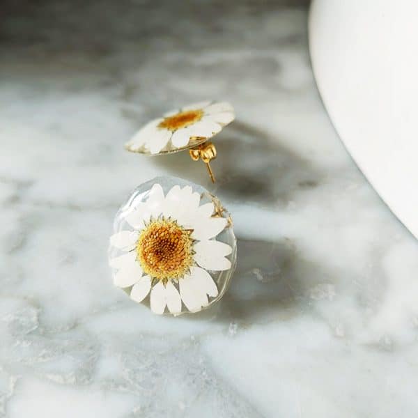 Boucles d'oreilles fleuries - Petite Marguerite - Bijoux fleuris FRANCE