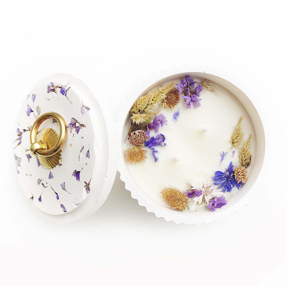 Bougie Fleurie Pot en roche Bleuet & Statice - Bougie fleurie